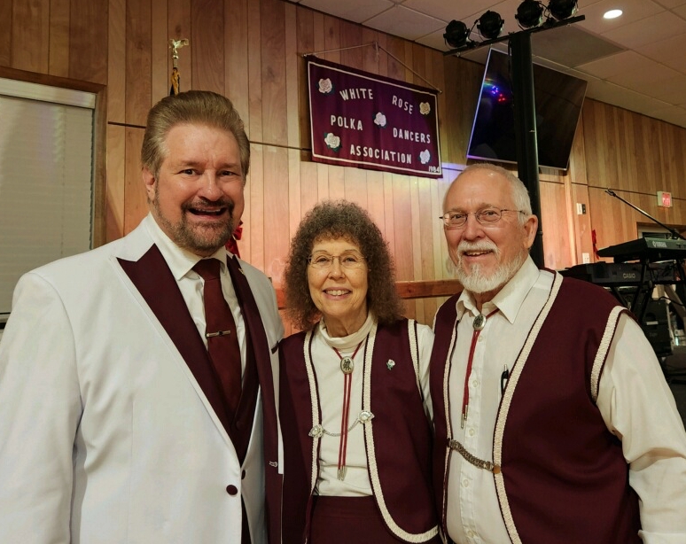 What a FABULOUS night performing for the White Rose Polka Dancers' 40th anniversary dance!  I knew they had a uniform (worn on special occasions, such as this) and I just so happen to have a matching tux!  What are the odds?  #PAsPremierEntertainer #PolkaDancing #MensStyle