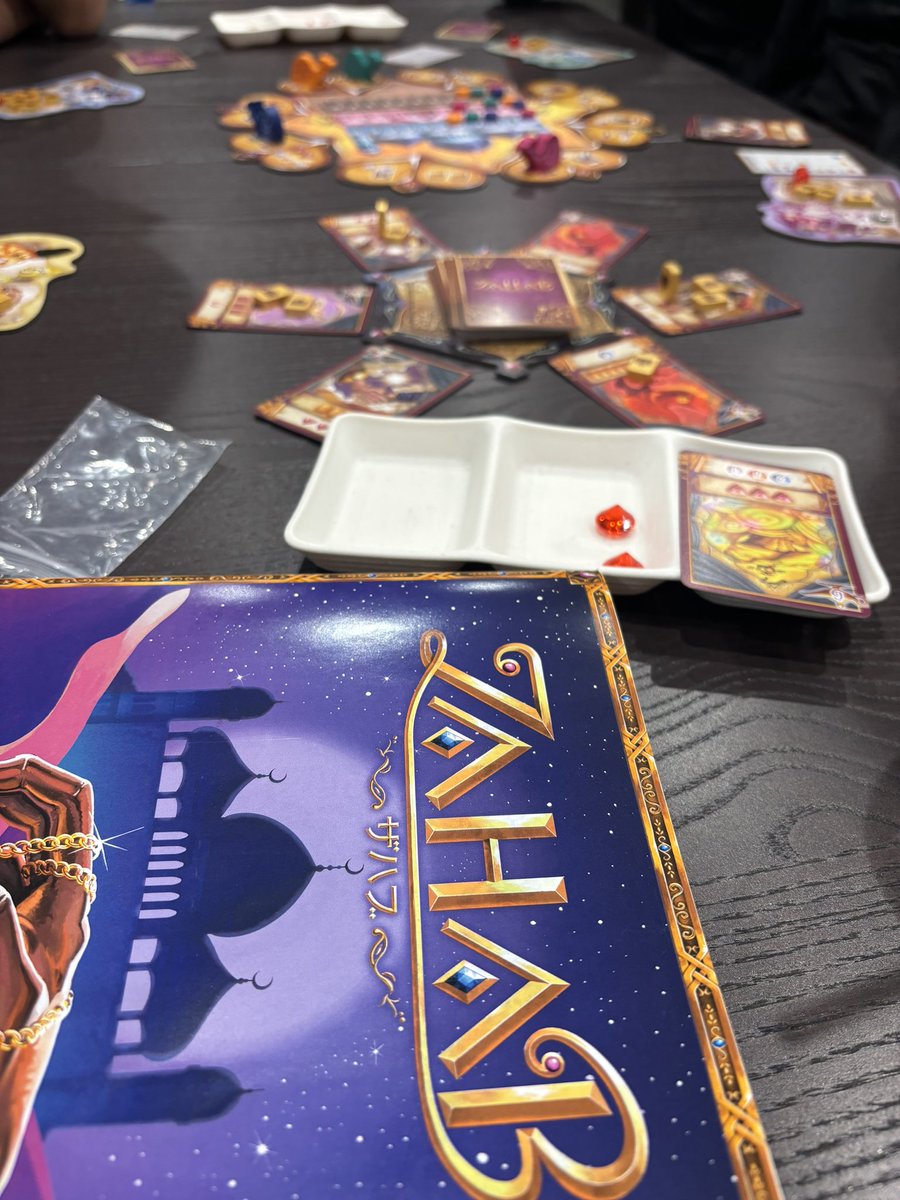 espot315's tweet photo. お持ち込みのザハブ！
他のお席もボードゲーム試遊中！！ https://t.co/HQElxOJGfI
