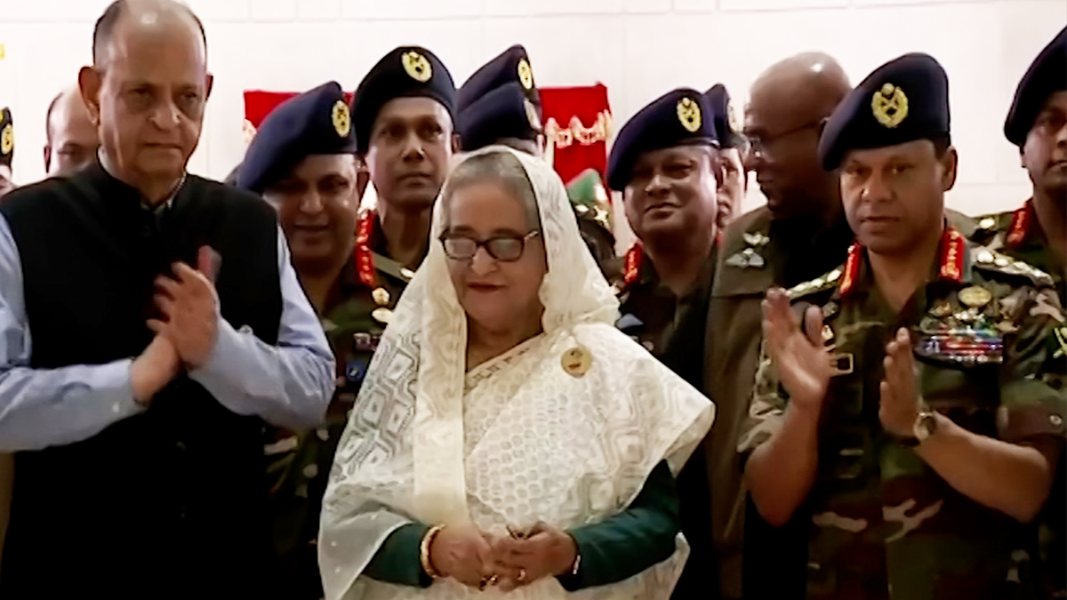 সামরিক বাহিনীর দুই ভবন উদ্বোধন করলেন প্রধানমন্ত্রী