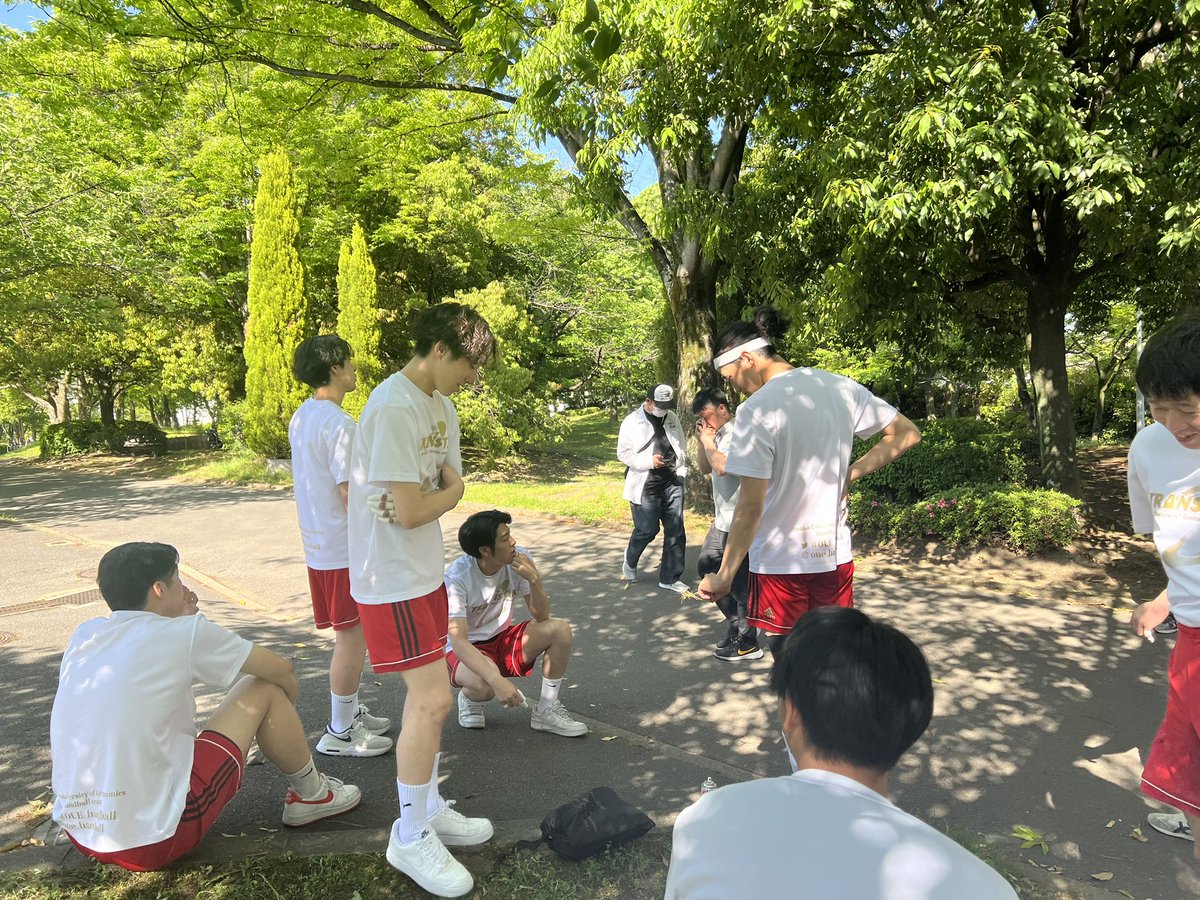 OUE_handball's tweet photo. 【試合情報】
2024年度秋季リーグ
16:30〜VS京産大
@伏見港

アップを開始しました！
応援よろしくお願いします！ https://t.co/ghy0ANUKbo