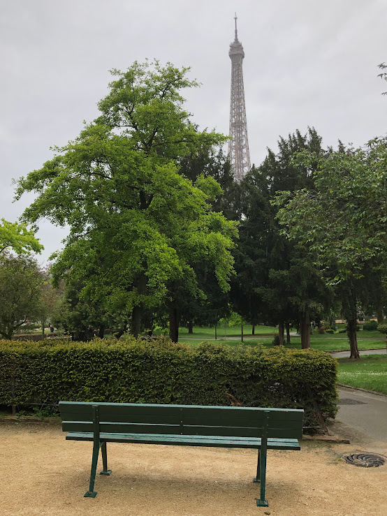 Mon banc dominical / My Sunday Bench in Paris... #Paris #France #monbancdominical #mysundaybench