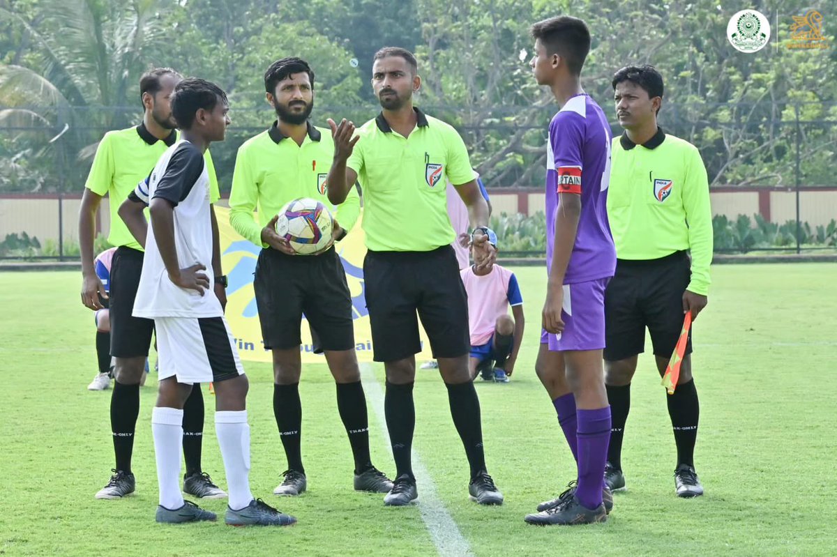 Ready for the action! 🔛

#JaanJaanMohammedan 💪🏼#BlackAndWhiteBrigade 🤍🖤 #IndianFootball ⚽ #U15ILeague