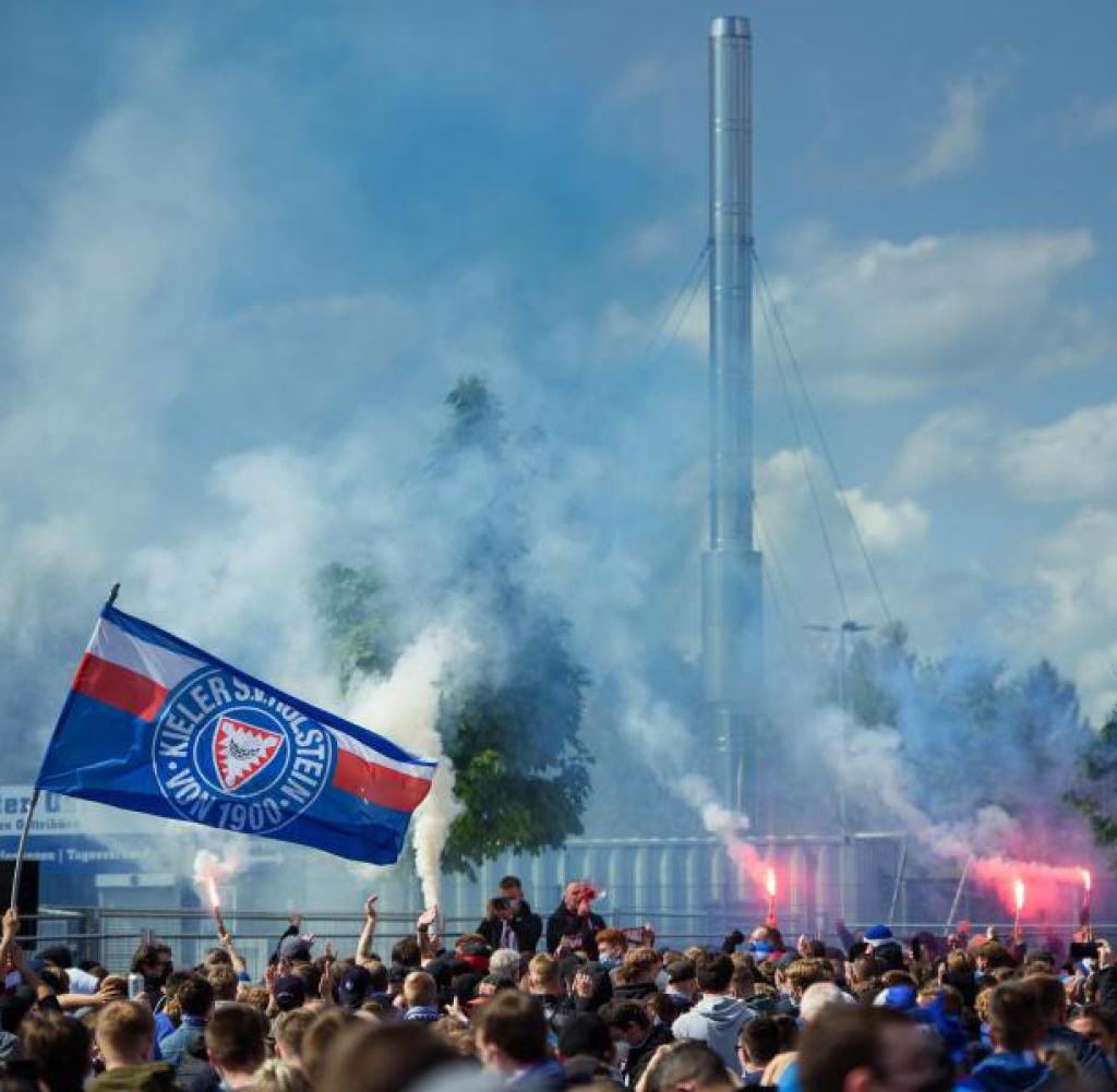 wie die jungs und ich heute den spieltag verfolgen #fcn