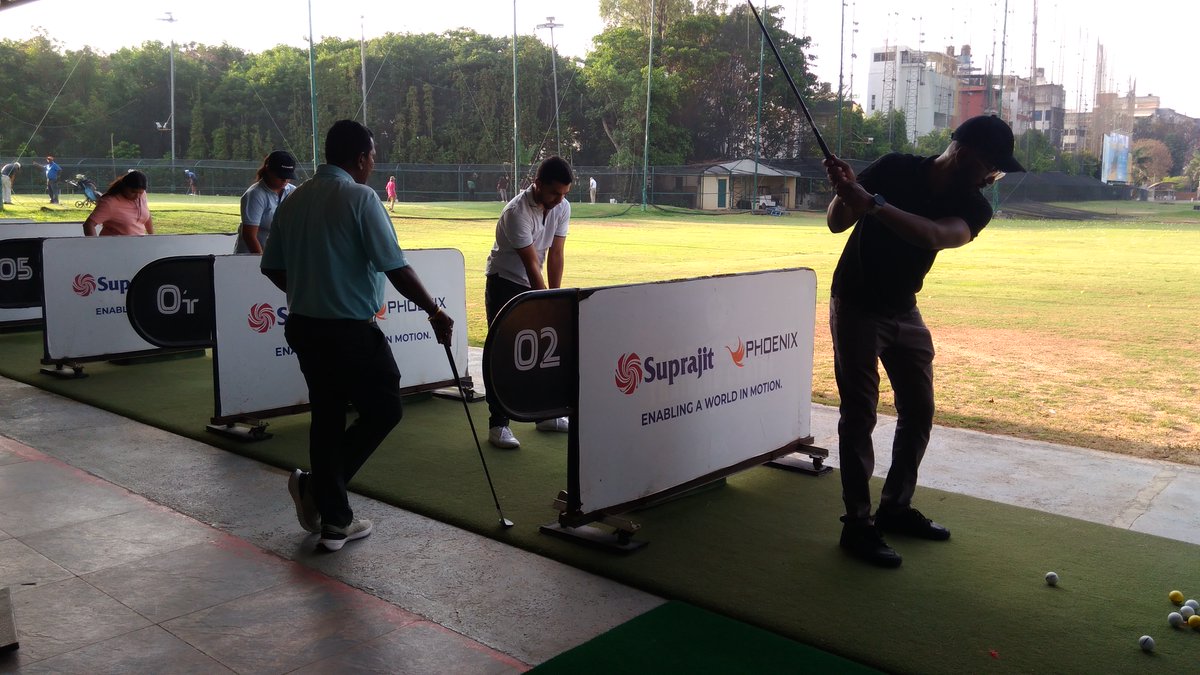 kundan_mish's tweet image. 🏌️‍♂️ Recap of our Beginner&apos;s Golf Clinic at Karnataka Golf Academy, Bangalore!🌟
Participants dove into the world of golf, learning skills with expert guidance. ⛳️ Action-packed day! #GolfClinic #BangaloreGolf #LearnGolf:
Share with a friend who would love to join our next session!