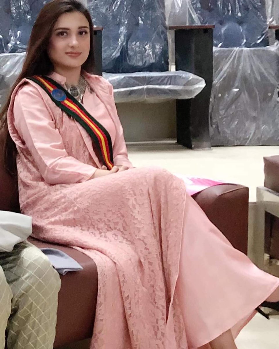 Laila Khan tweet media