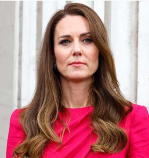 what has happened to #WhereIsKate ?  seriously something very dark has happened for her to hide from the public! the only thing which would make her stay away from the cameras is that she's receiving some kind of physical therapy for speech or walking? it's not cancer treatment!