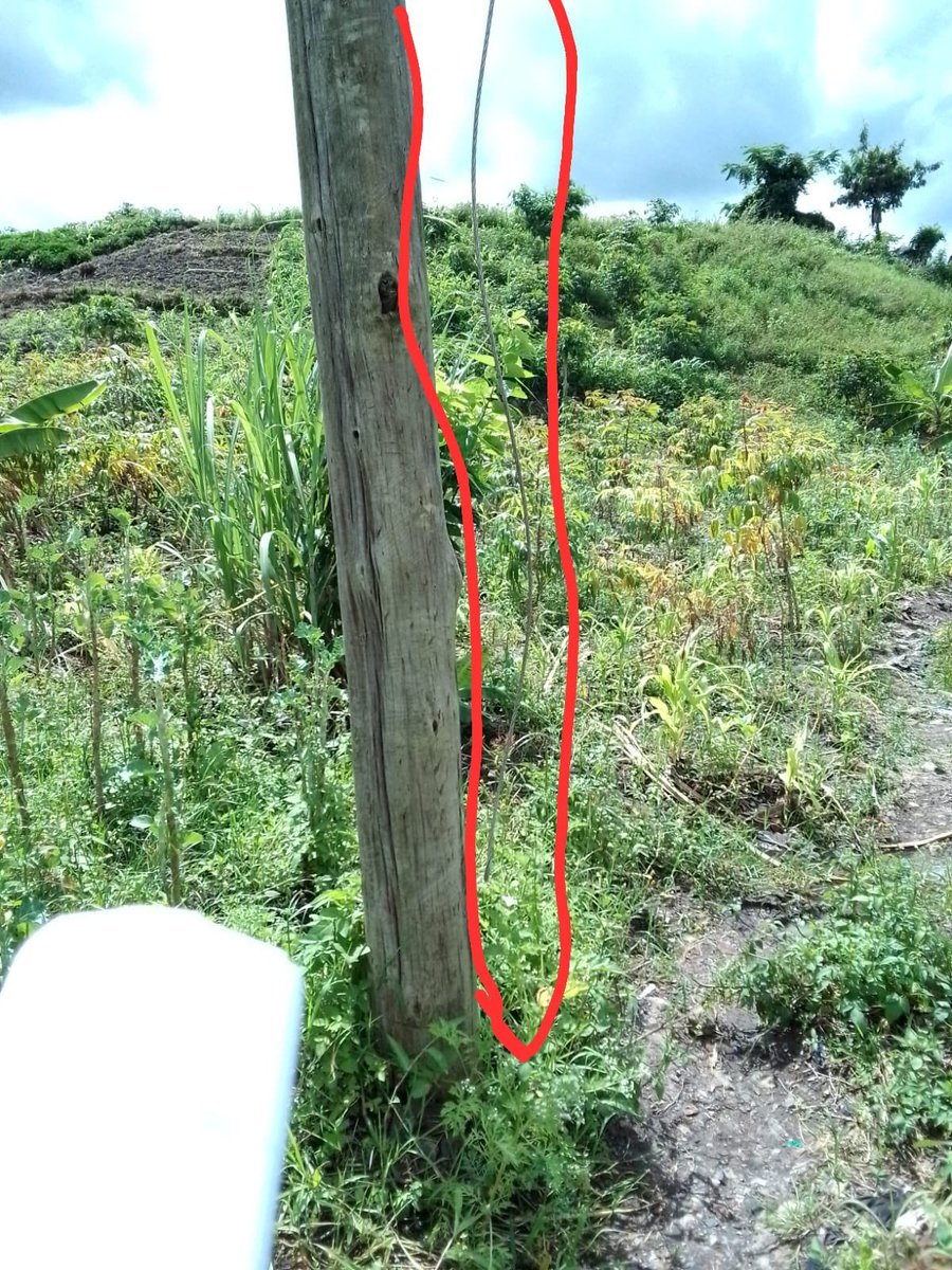 anjifa's tweet photo. @KenyaPower_Care when will this be fixed? It is now 5 days no power in our area, your supervisor Henry Mwingi at Mlolongo assigned to rectify this is silent. Raia tuko site your engineers missing https://t.co/VxvcRvvMyl
