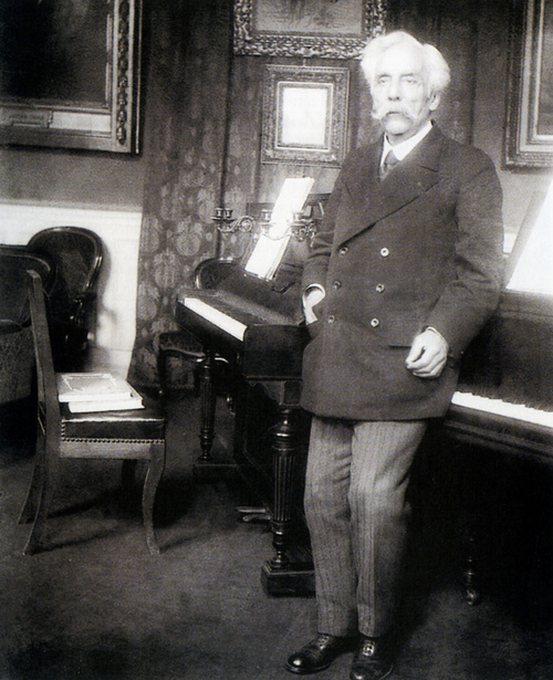 #TalDíaComoHoy en 1845 nació el célebre compositor, organista y pianista francés🇫🇷 Gabriel Fauré.