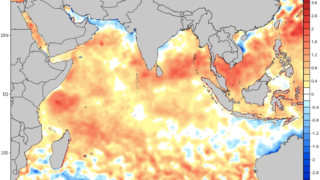 With the Sea Surface temperature over the Indian Ocean going over the roof, the #coralreefs have started to bleach. The Sea surface temperatures have started to spike nearly 32C widespread. You can see the anomaly over here in the second chart, with nearly 3-4C above normal temp