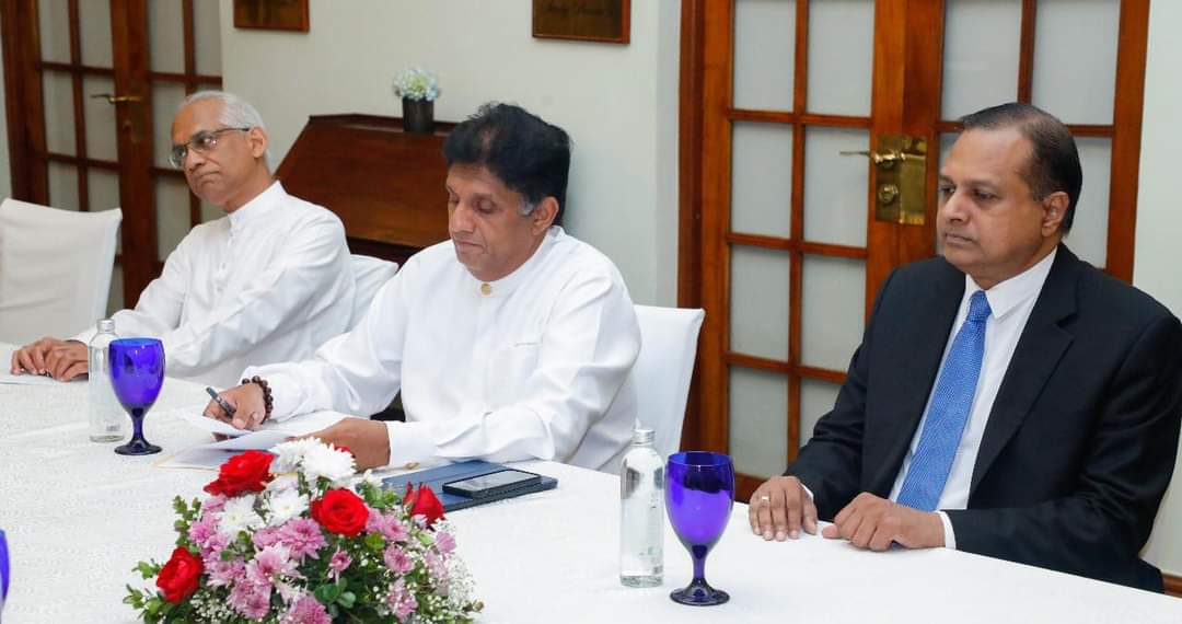 🇱🇰 Opposition Leader @sajithpremadasa met with 🇯🇵 Foreign Minister @Kamikawa_Yoko to discuss Sri Lanka's economic crisis and plans to address it. Highlighting the significance of this year's elections, he emphasized the need for change and a people-friendly administration.