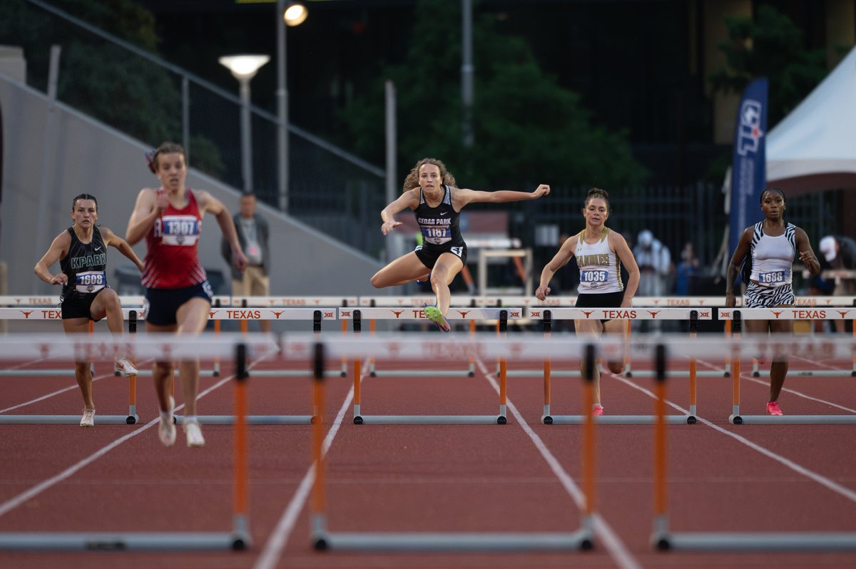 ✨ Congratulations to our medalists and ALL of our incredible #1LISD student-athletes who qualified for and competed at the <a href="/uiltexas/">Texas UIL</a> State Track &amp; Field Meet this weekend! ✨

📸bit.ly/4b3izMa
ℹ️bit.ly/4a8T0Ij

#NoPlaceLikeLISD