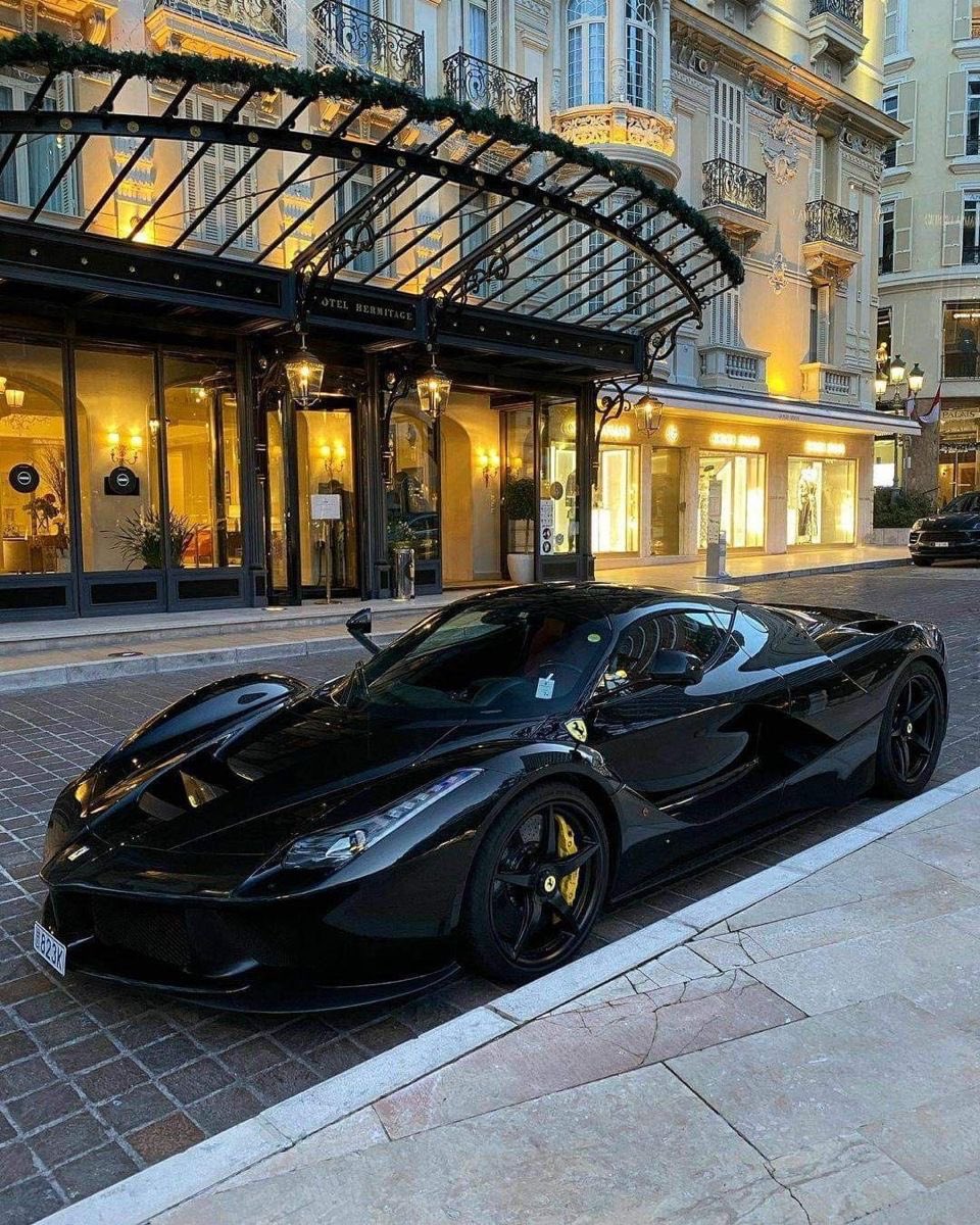 intyakova's tweet photo. go to pinterest and type  
 
- hair 
- outfit  
- song  
- car   

that’s your vibe

Ммм?🤔 https://t.co/GOEVjj2OzX