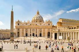 Vatikan bir devlet,
Dünyadaki katoliklerin dini merkezi.
Bütçesi 330 milyon euro

Bizim Diyanet işleri Başkanlık bütçesi 3 milyar dolar