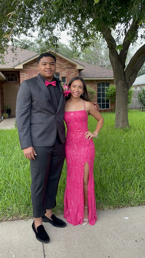 Crysjames05 tweet media