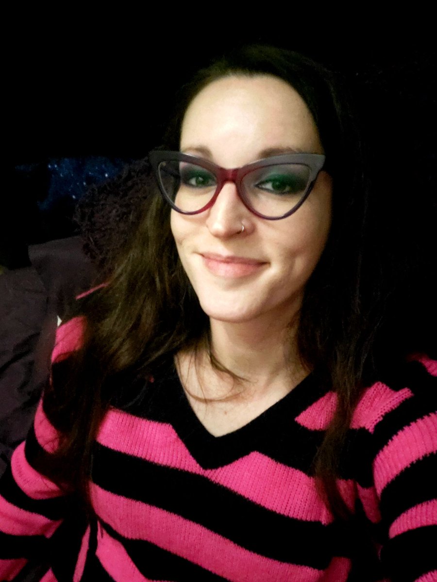 KittyMeowMwww's tweet photo. Back from dropping off another carload of stuff to the new place, teabaggin' on over for some Halo tonight on stream. We've got the metals🤘all that's missing is your fine ass🍑😍 https://t.co/8rhaPnzvyd #Maythe4thBeWithYou #Halo #twitchaffiliate #ladystreamer https://t.co/XSkQNHiWSm