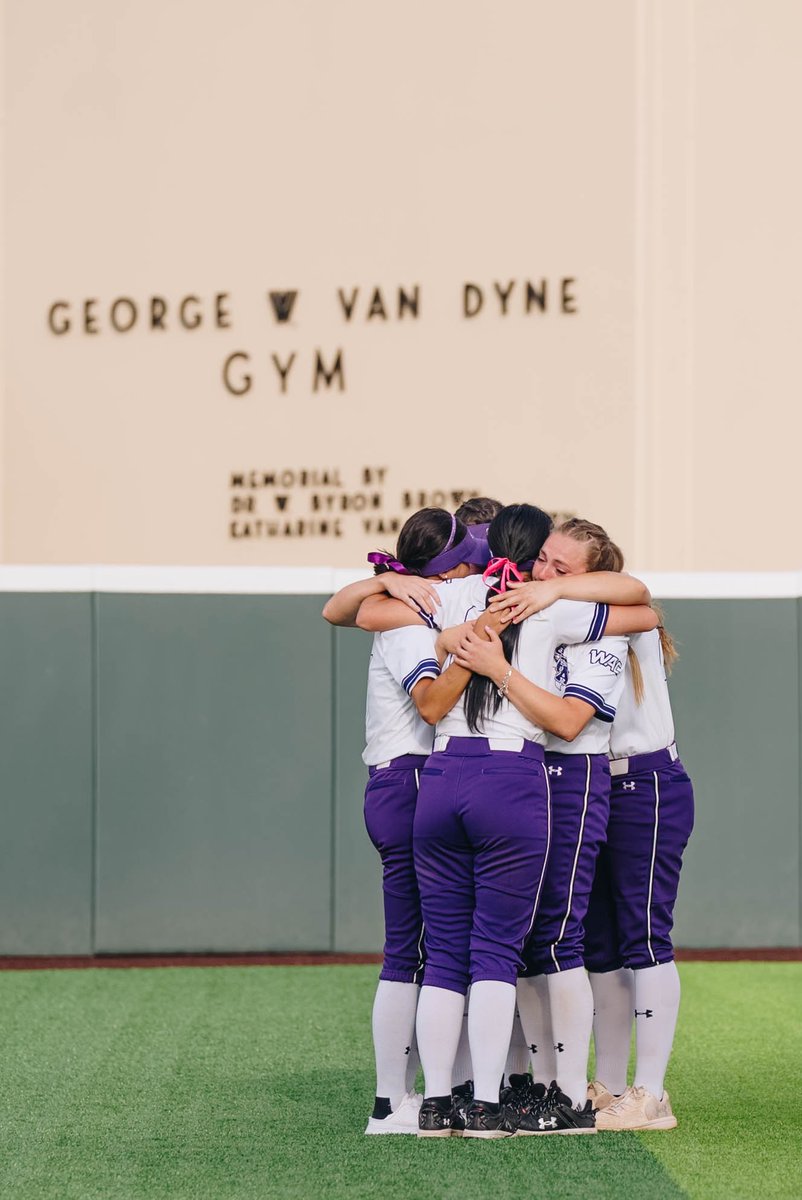 sfa_softball tweet picture