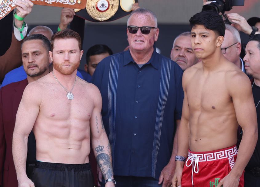 SIN24Horas's tweet image. Canelo se enfrenta a su mayor amenaza, Jaime Munguía.

#SINFindeSemana  #NoticiasSIN #Boxeadores

Más detalles en nuestro periódico noticiassin.com

 noticiassin.com/canelo-se-enfr…