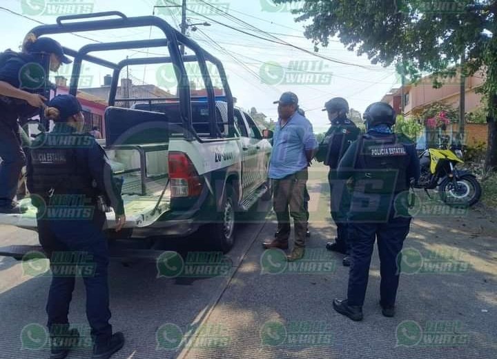fran_morenog84's tweet photo. Mi México mágico. #Hoy el jefe de Hacienda del Estado Miguel Ángel García Palermo conducía alcoholizado en las calles de #Xalapa fue trasladado a San José donde sólo estuvo 5 minutos. Lo dejaron libre sin pagar su infracción, ni falta administrativa. #Lamentable.

Notiwhats https://t.co/vF9VFJsSek