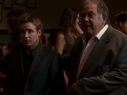 MDK17011's tweet image. Maury Chaykin played a producer named Harvey Weingard on the HBO series ENTOURAGE. A send up of Harvey Weinstein. The real Weinstein seemed to like his performance. Even though it wasn&apos;t favorable to his personality. 😬 #Splatterday #TheVINDICATOR (1986)