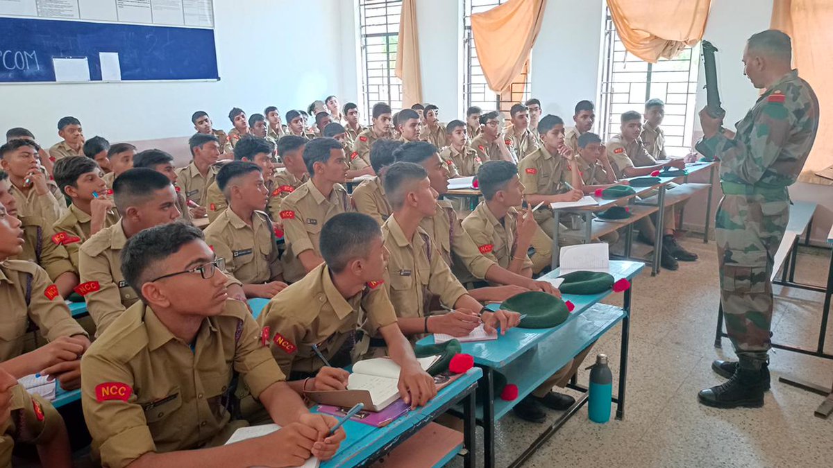 # NCC GUJARAT 
35 GUJ Bn, NCC Gp HQ, Ahmedabad conducted classes on  Weapon Training, drill, map reading during the ATC for the cadets. 
@DefencePRO_Guj
@HQ_DG_NCC
@irushikeshpatel
@GovernerofGujarat
@CMOGuj