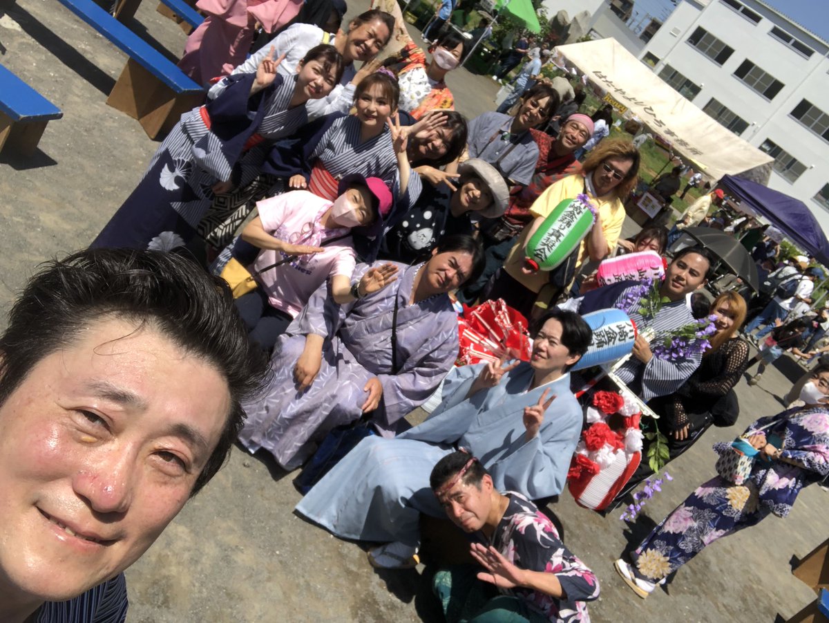 shinshoukai's tweet photo. 沢山の方々に参加いただき大変感謝です。お陰様で大きな踊りの輪で踊ることができました(^^)
#盆踊り https://t.co/bdCQuEjZuu