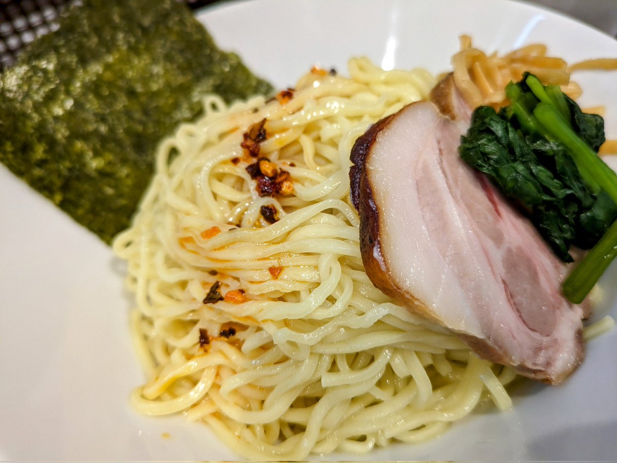 F3HA9ixArknbVOS's tweet image. 今日のラー活は三つ由✨✨#三つ由

三つ由のつけ麺ベジポタa type　大盛
TP　半熟卵✖2🥚🥚

ベジポタ濃厚つけ汁がうま〜〜い😍😍
麺にめっちゃスープに絡む😆😆
三つ由さん〜流石です❗👍👍
Xの情報だと　a type＝ajito type❗❓
ご馳走様です🙏