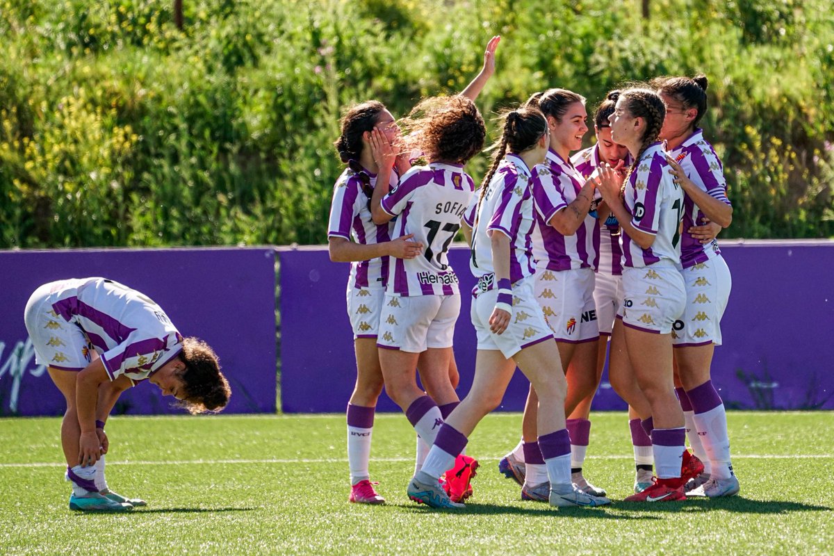HOY SE JUEGA ⚽️💜

🆚 <a href="/FemPonferradina/">SD Ponferradina Femenina</a> 
🏟️ Anexos José Zorrilla
⏰ 17.30 horas
🎟️ Entrada libre y gratuita
🎯 ASCENSO

#pucela #RVSimancas