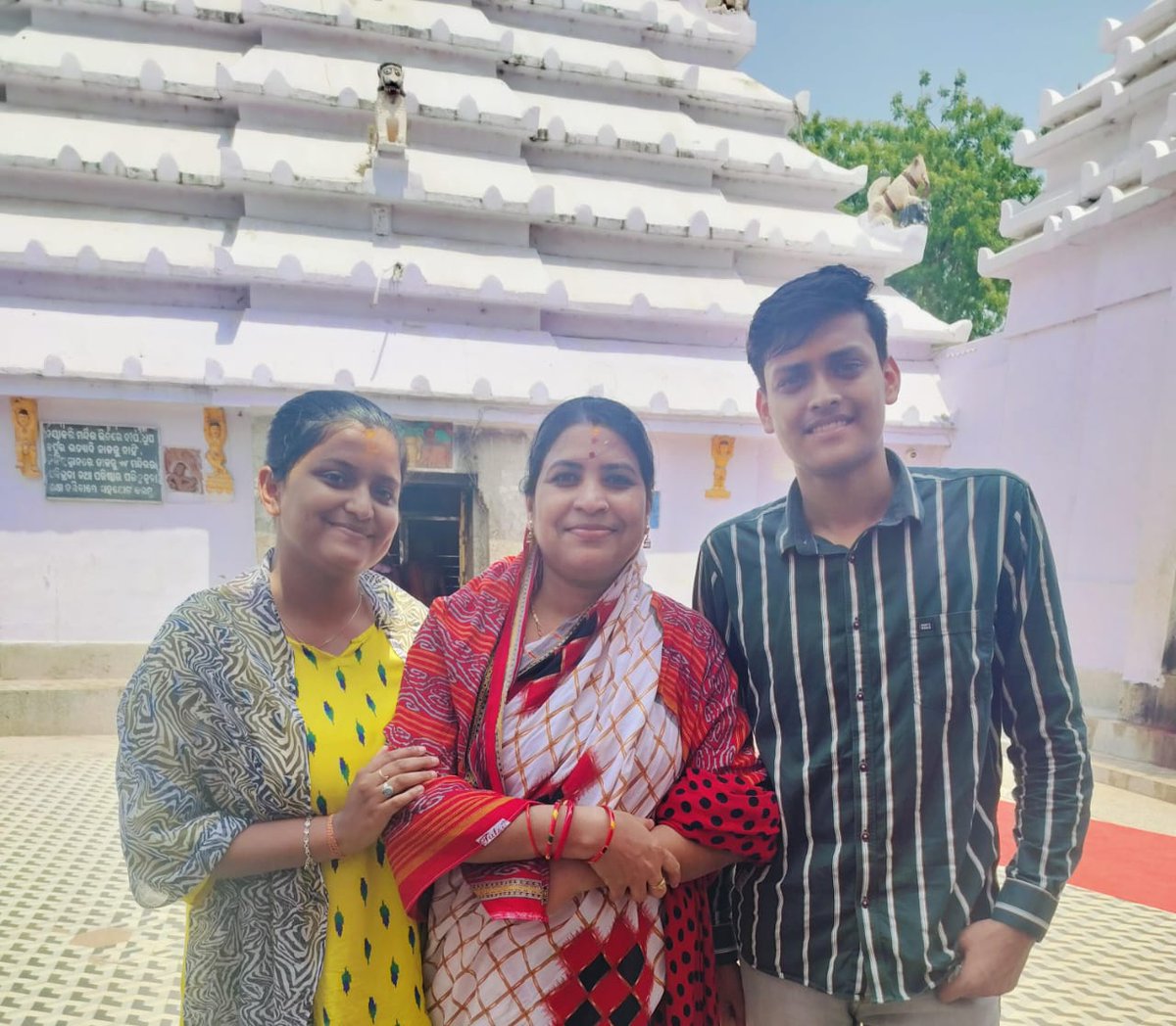 At Jajpur in Maa Biraja Temple 🙏🏻❤️
#navigaya❤️
#odisha
#jajpur