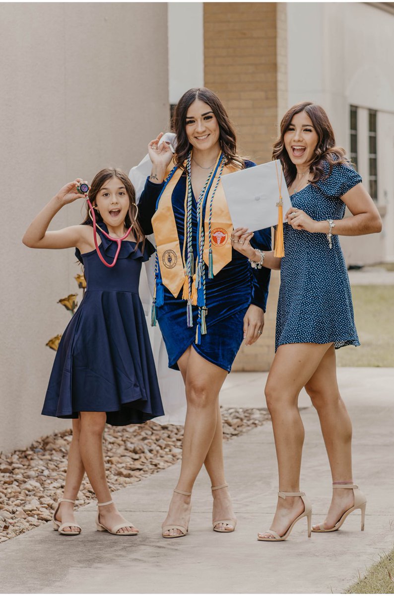 Yo_LeeH's tweet photo. to my baby girls: 
- every part of this journey was for the two of you . i’m sorry that it took me so long to get here but mom made it. 🎓🎉🖤 https://t.co/rYbkp8Ajmu