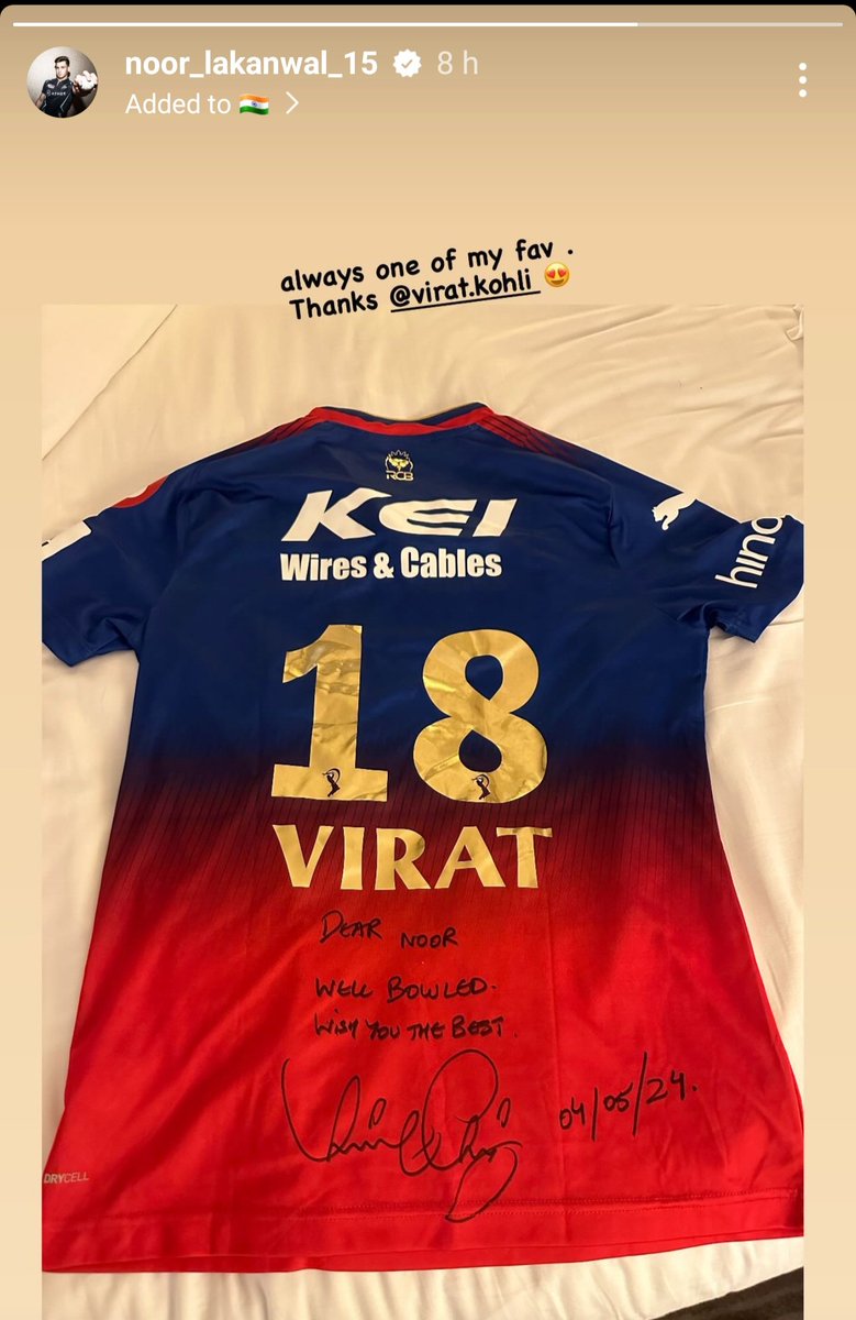What a wonderful gift Noor got from Virat Kohli, after getting his wicket he got his jersey too!! 

Gesture 🙌🙌 

#ViratKohli #GTvsRCB