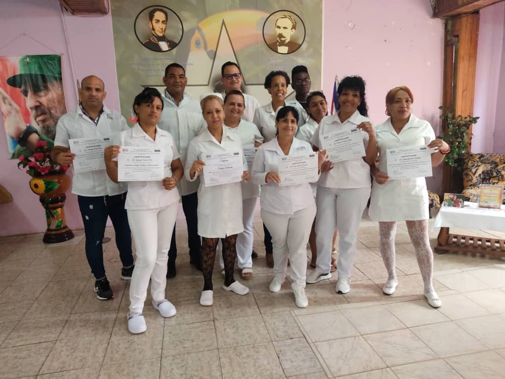 En la mañana de hoy se realizó en la Coordinación del estado Amazonas  la Jornada Científica de Enfermería, en saludo al Día Internacional de la Enfermería. Interesantes trabajos que aportaron conocimientos e intercambios  entre los enfermeros participantes. #CubaPorLaVida