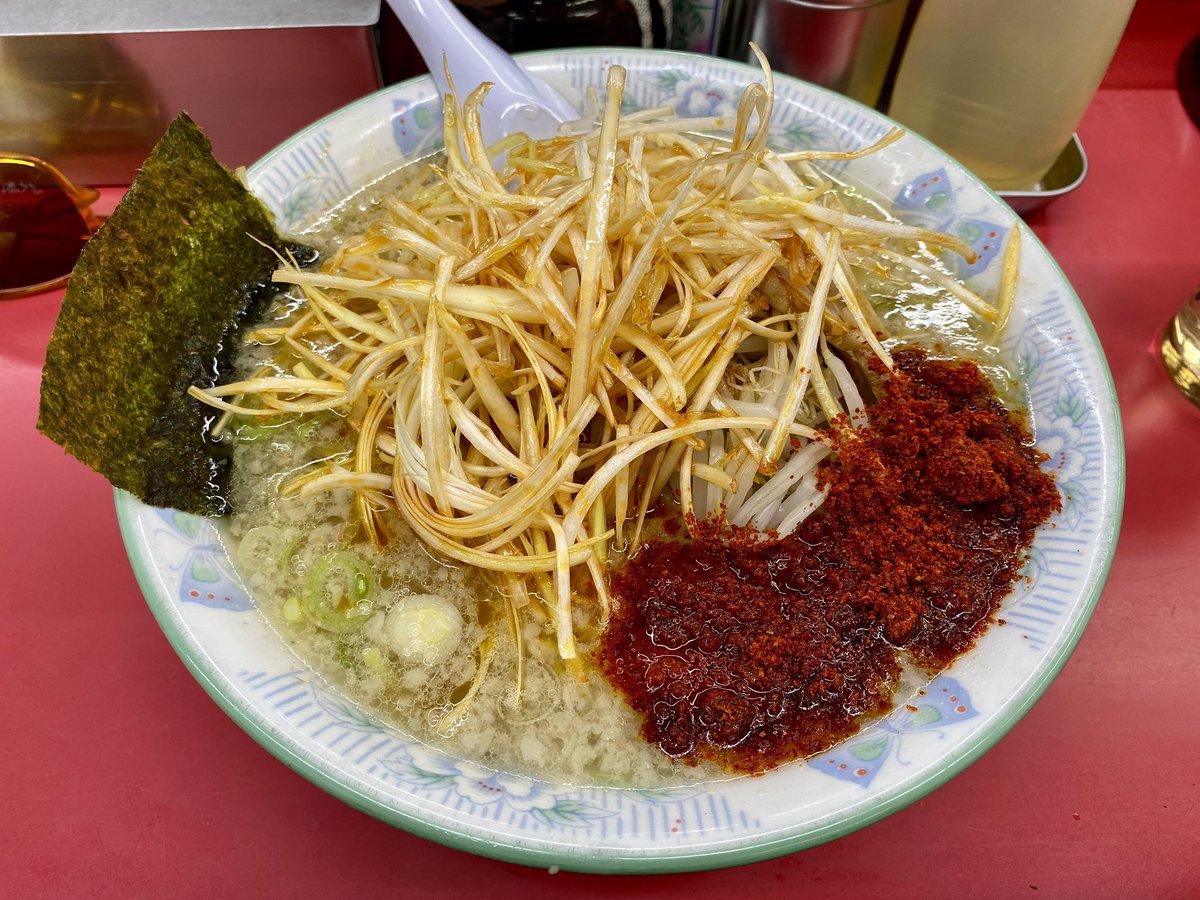 今日のランチは、ネギラーメン