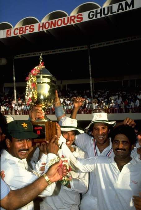 Saleem Malik, @ImranKhanPTI Wasim Akram, and Javed Miandad, We celebrate with the Austral-Asia Cup 1990 Trophy after beating Australia in the final at Sharjah. Had a great career the was learning so much from the best of bests.