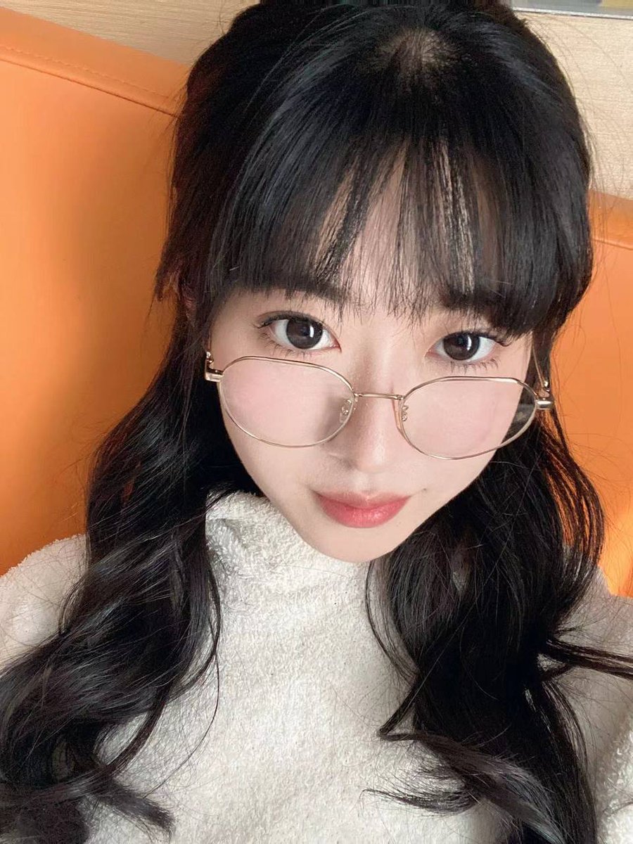 Edison9999999's tweet photo. #0631  #威海  #环翠  #良家小少妇 #反差小母狗
一个喜欢吃大肉棒的小女孩有什么坏心思呢😈 https://t.co/se35E2KSYZ