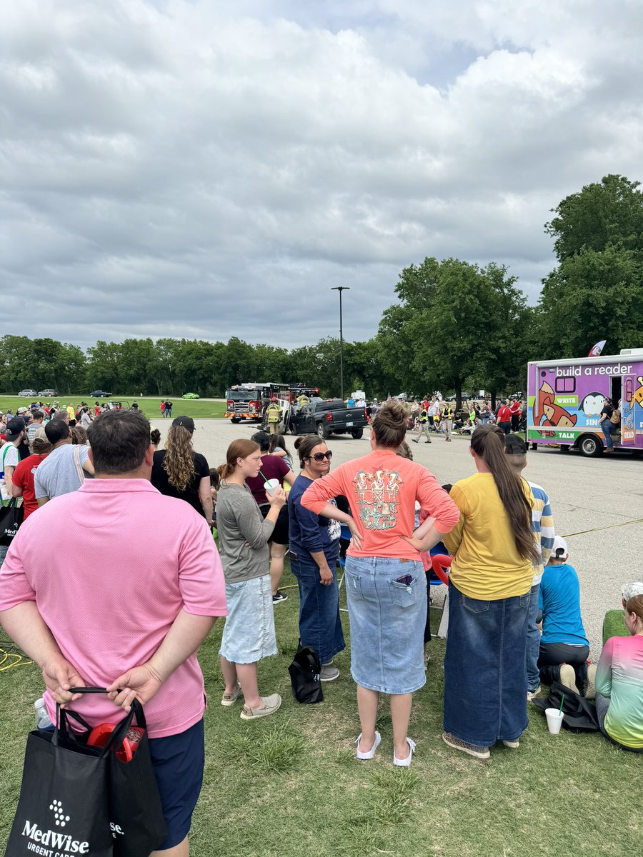 Had a great day at Camp Bandage 2024 in Broken Arrow, OK supporting our First Responders and educating our youth. @FirstNet @LifeAtATT @KAMOkonnects @WesleyKyleNeal @AlyssaMoore_12