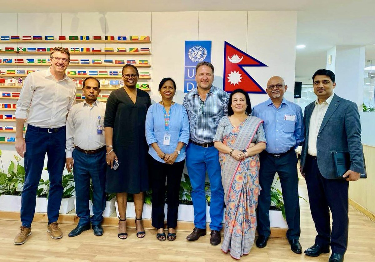 Very happy to visit the new offices of @UNDPNepal & catch up with my former colleagues of this great team led by @Ayshaniee & @JulienPRChev. Thanks for hosting the @UNDPasiapac management mtg. Now off to some hiking in the Annapurna 🏔️ & test sustainable tourism in #Nepal 🇳🇵