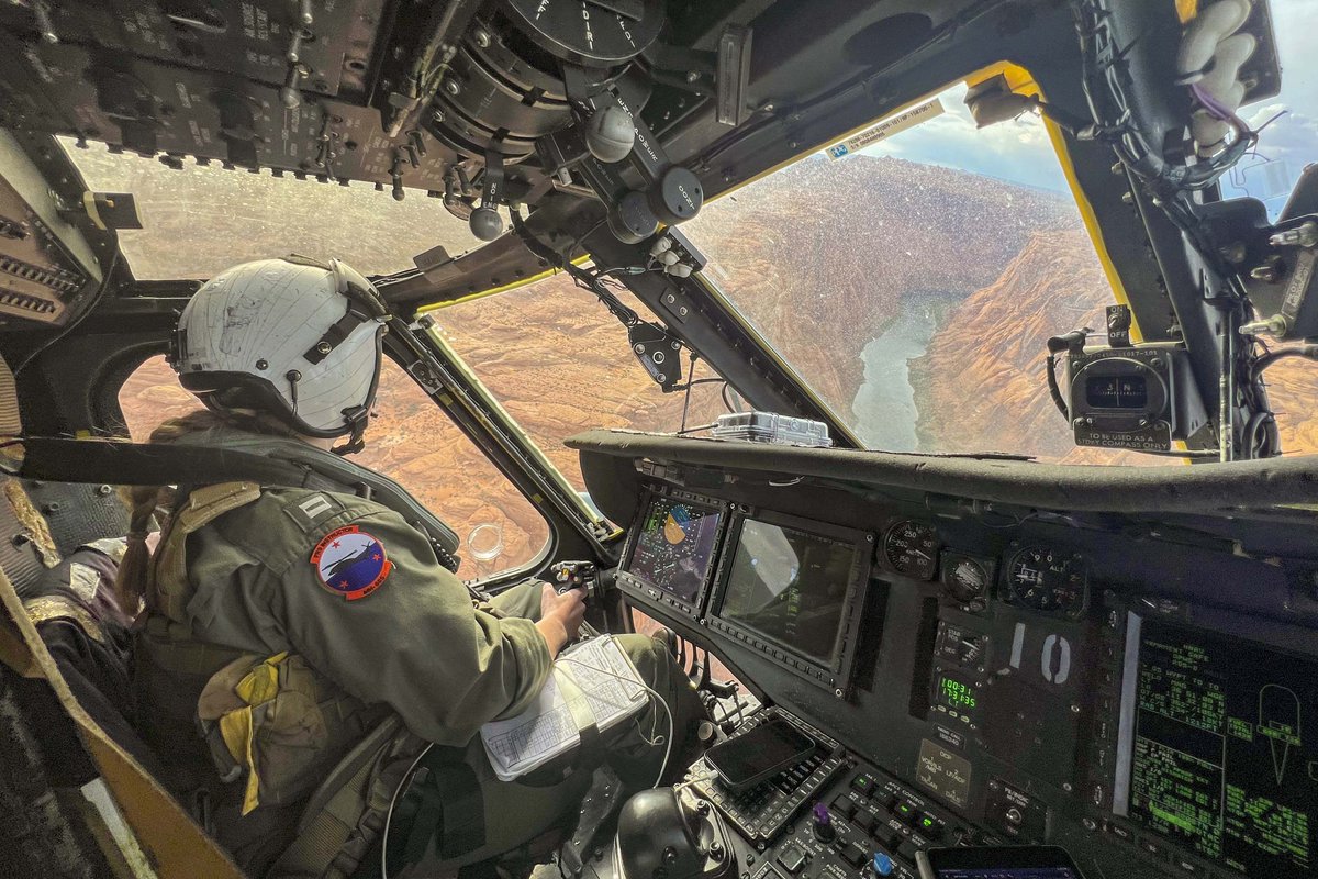 .@USNavy Lt. Claire Thatcher takes flight over the majestic Grand Canyon, piloting an MH-60S Sea Hawk helicopter en route to connect with the Page community at Municipal Airport in Page, Ariz. 

A true journey of service and wonder!