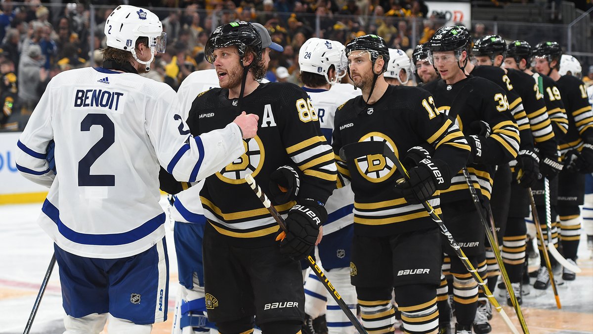 Capping off an epic series with one of the best traditions: #HockeyHandshakes 🤝 #NHLBruins | #LeafsForever | #StanleyCup