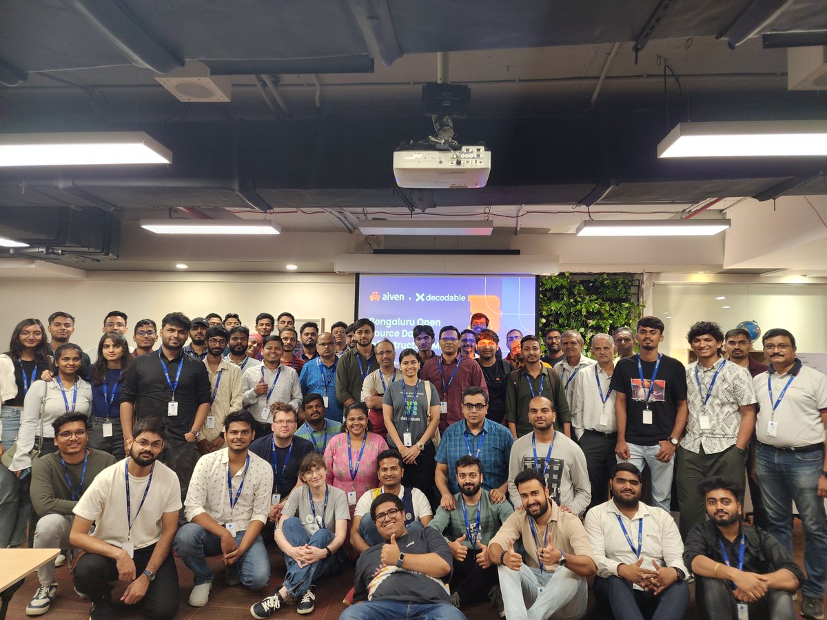 gunnarmorling's tweet photo. 🛫 Homeward bound after five most fantastic days in Bengaluru 🇮🇳. Had such an amazing time between Kafka Summit with #Debezium talk and bustling #Decodable booth, getting to meet many old and new friends from the community, two meet-ups, and so much more. Can't wait to be back! https://t.co/AstSOCe43h
