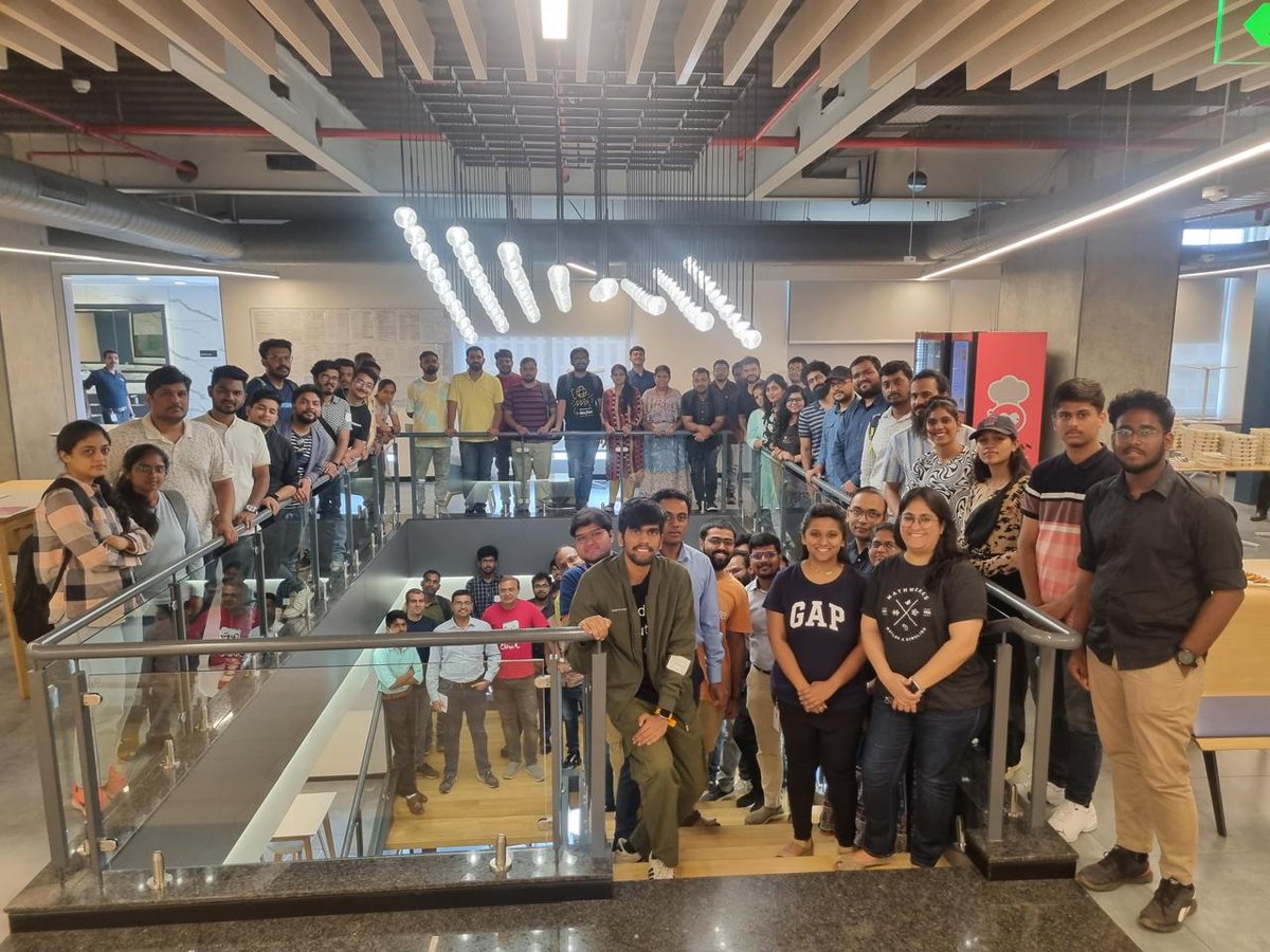 TRJ_0751's tweet image. Few Snapshots from yesterday's event at Mathworks Bangalore
#Matlab #Konfhub #Mathworks #AI #community