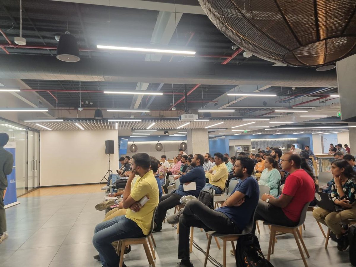 TRJ_0751's tweet image. Few Snapshots from yesterday's event at Mathworks Bangalore
#Matlab #Konfhub #Mathworks #AI #community
