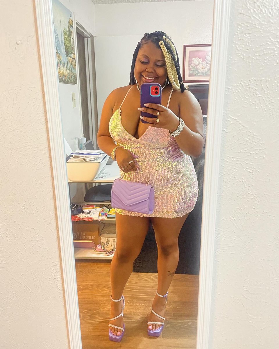 __LethaaWeaponn's tweet image. Be yourself because everyone else is already taken 😎✨💫😍💜🩷

#loungenight
#dallastexas
#SpringForth