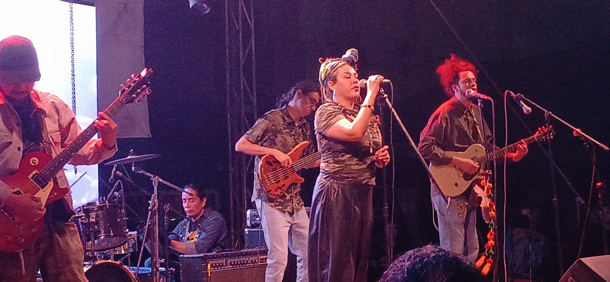 elnelsonrv's tweet photo. Sangre Maíz
#reggae #México #fromtheroots #teotihuacan https://t.co/DIzEuITzCt