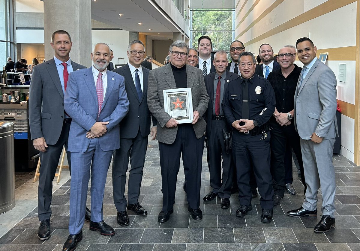 Congratulations to Reserve Officer Garth Pillsbury who recently retired after 40 years of service to the LAPD, and was also selected as the Hollywood Reserve Officer for 2023. Thank you for your service and enjoy your retirement Garth! #TwiceAcitizen