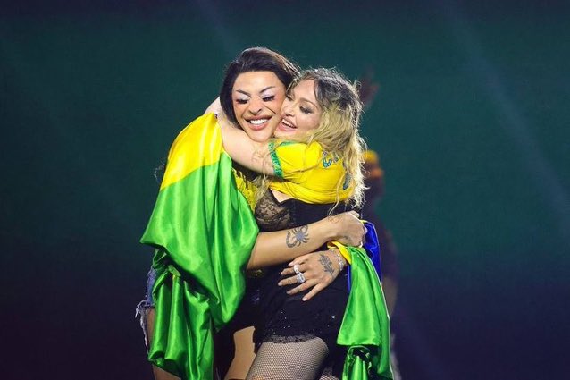 Acabou, nem tô acreditando que vimos a história da cultura pop acontecer ao vivo. Obrigado por tudo, MADONNA 🙌🏾 Bob e Pabllo vocês são perfeitas, maiores drags do mundo 👑