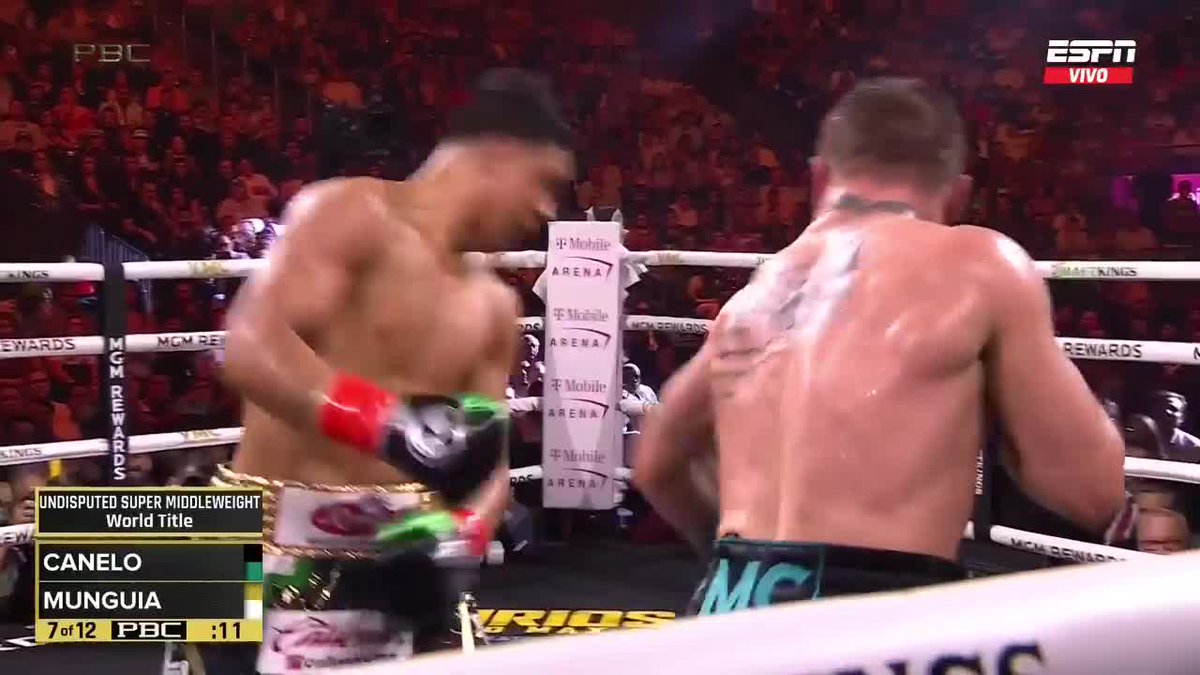 R7: La gran valentía Jaime Munguía que lanza el mayor volumen de golpes ante un Canelo que conecta los más potentes y contundentes. 🔥 EN VIVO 🔥 por #ESPNKnockOut 📺 @StarPlusLA #CaneloMunguia