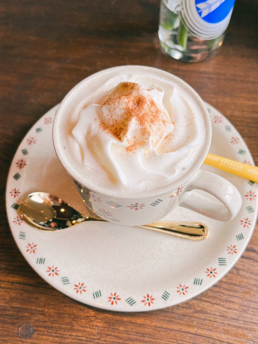 wanko_desuga's tweet image. やばいぞこれは。理想のお店だ

#室蘭
#ROUNDWINDOW