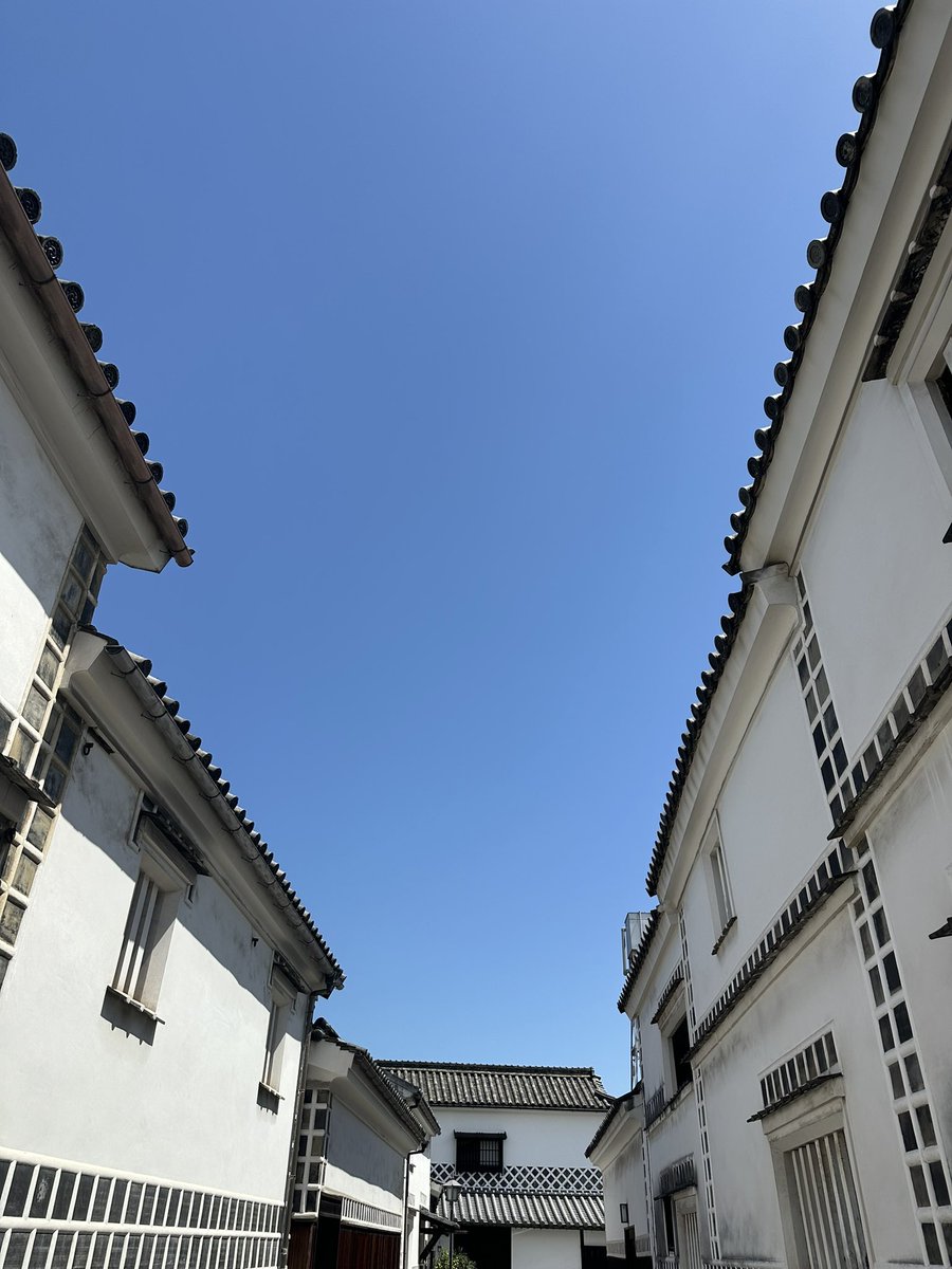 白い壁、青い空 #倉敷美観地区