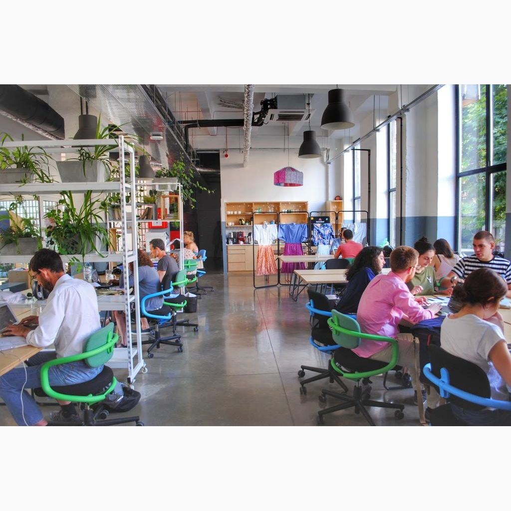 [Sent with Free Plan] Post of the day - The 8 Best Co-Working Spaces in Tbilisi #indiantraveller #natgeotravel #beautifuldestinations #bbctravel #huffpostgram #cnntravel