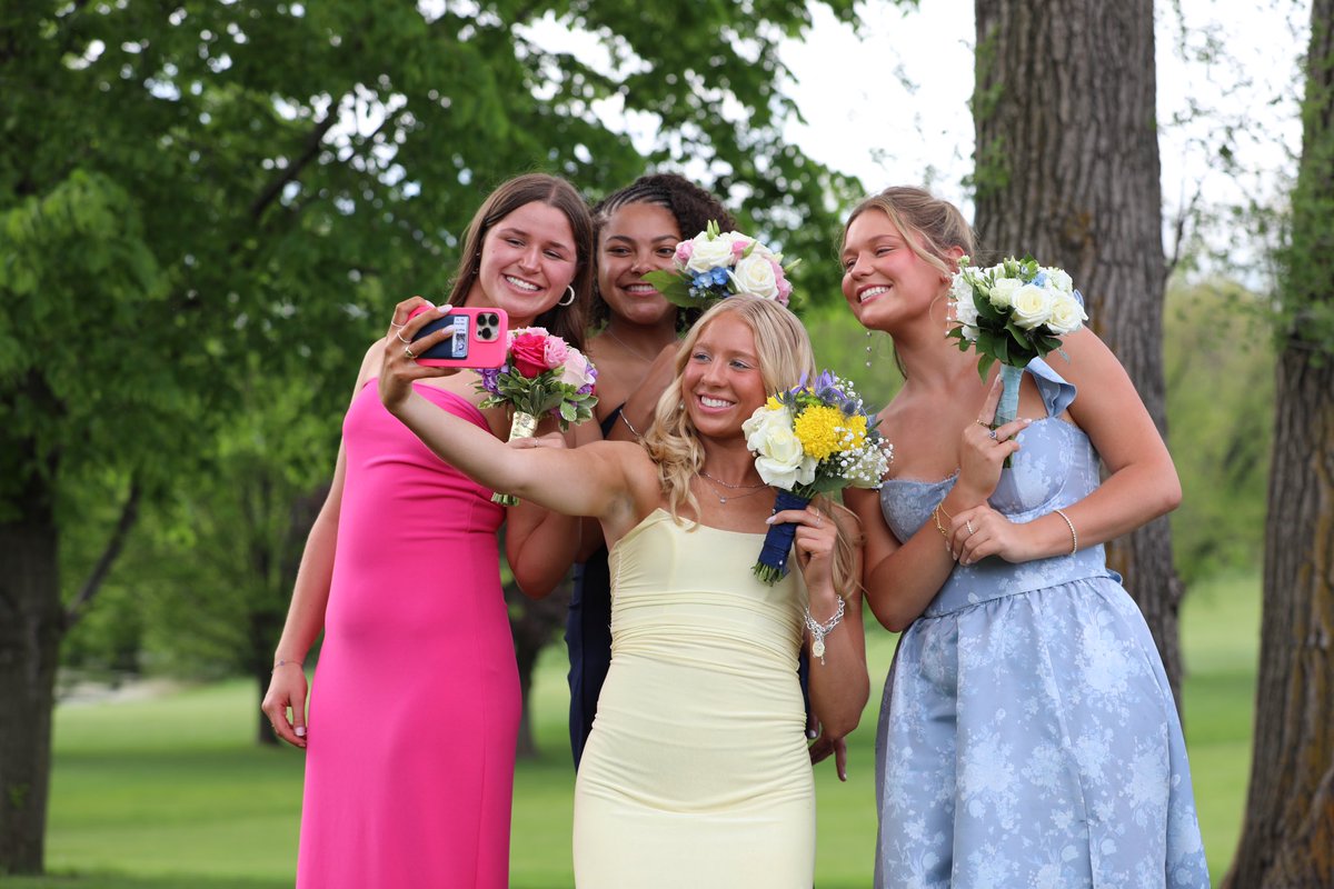 Lady Trojans take on Prom! So beautiful! Have fun! 💜🏀💪🏻 #seniorszn #2024 wearedgn @LadyTrojanHoops